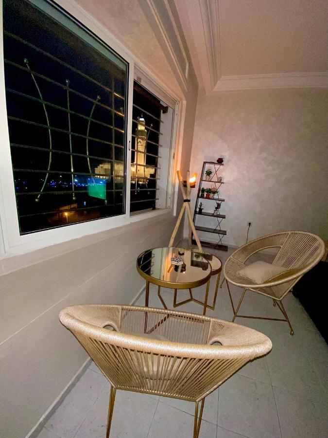 Bel Appartement Avec Une Belle Vue Sur La Grande Mosquee Hassan II Et La Mer Casablanca Esterno foto